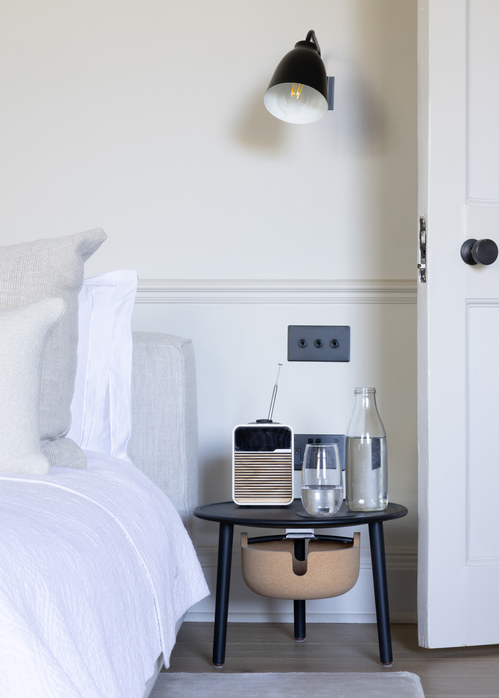 Principle bedroom bedside